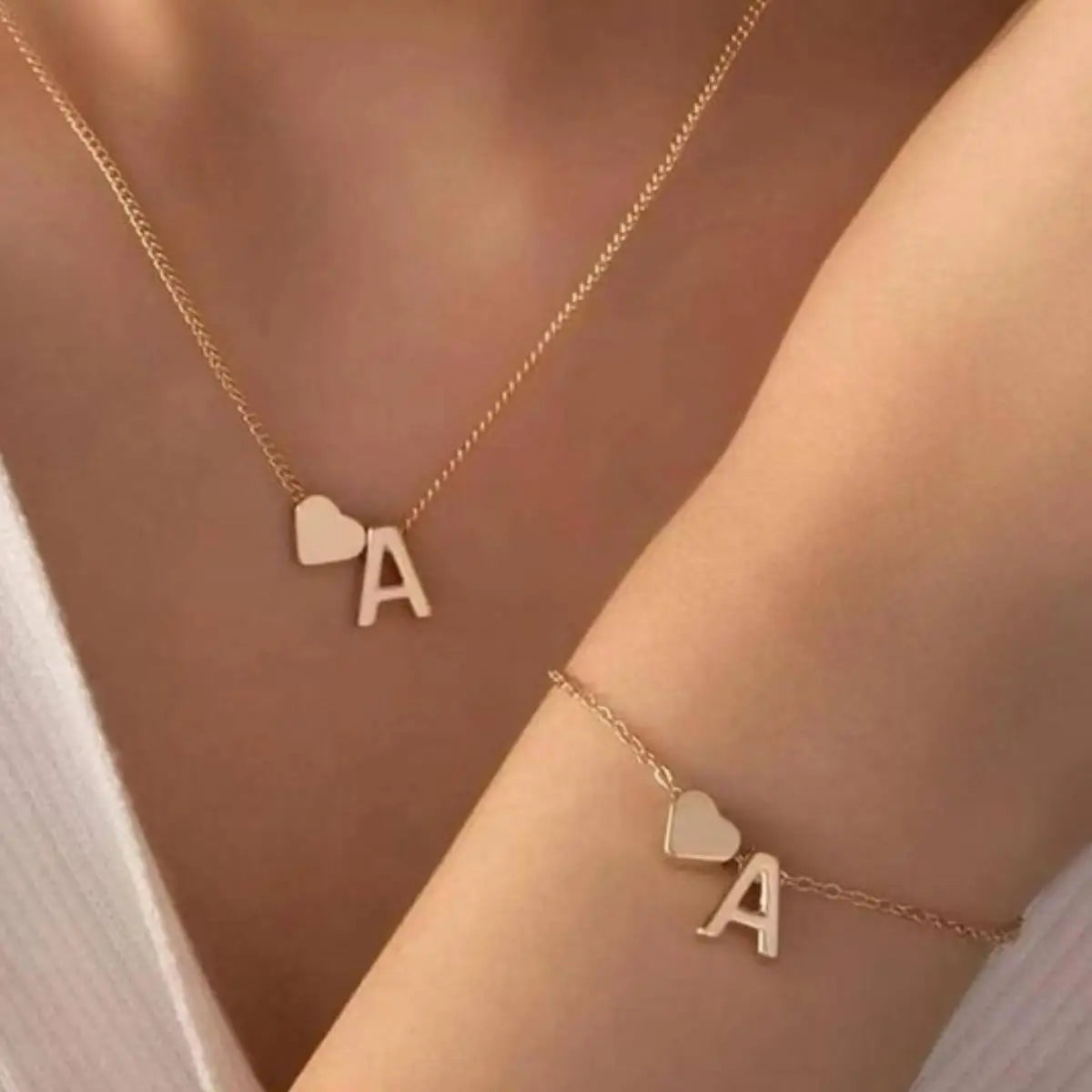 Colar Coração Delicado Personalizável™