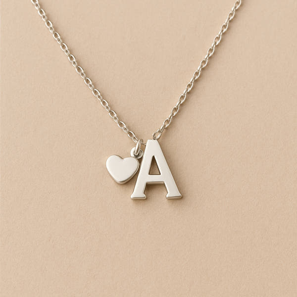Colar Coração Delicado Personalizável™